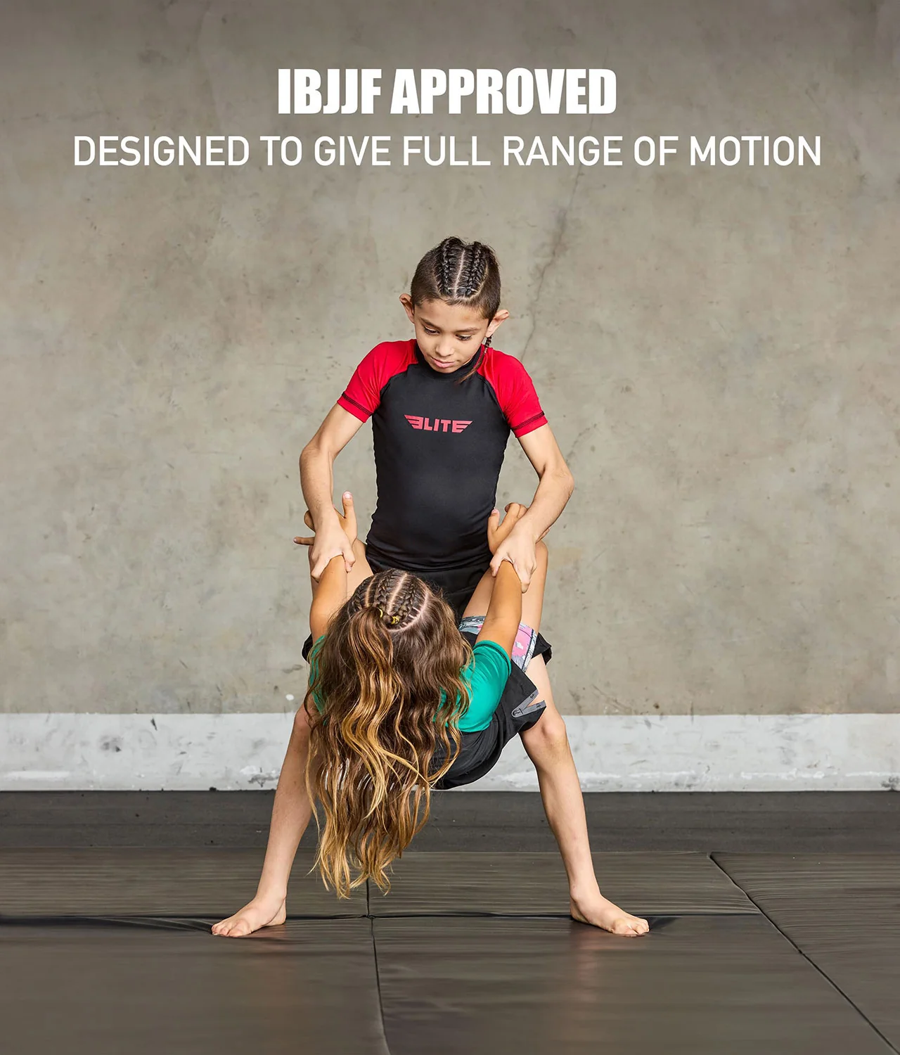 Standard Red Short Sleeve No-Gi Kids BJJ Rash Guard - Image 6